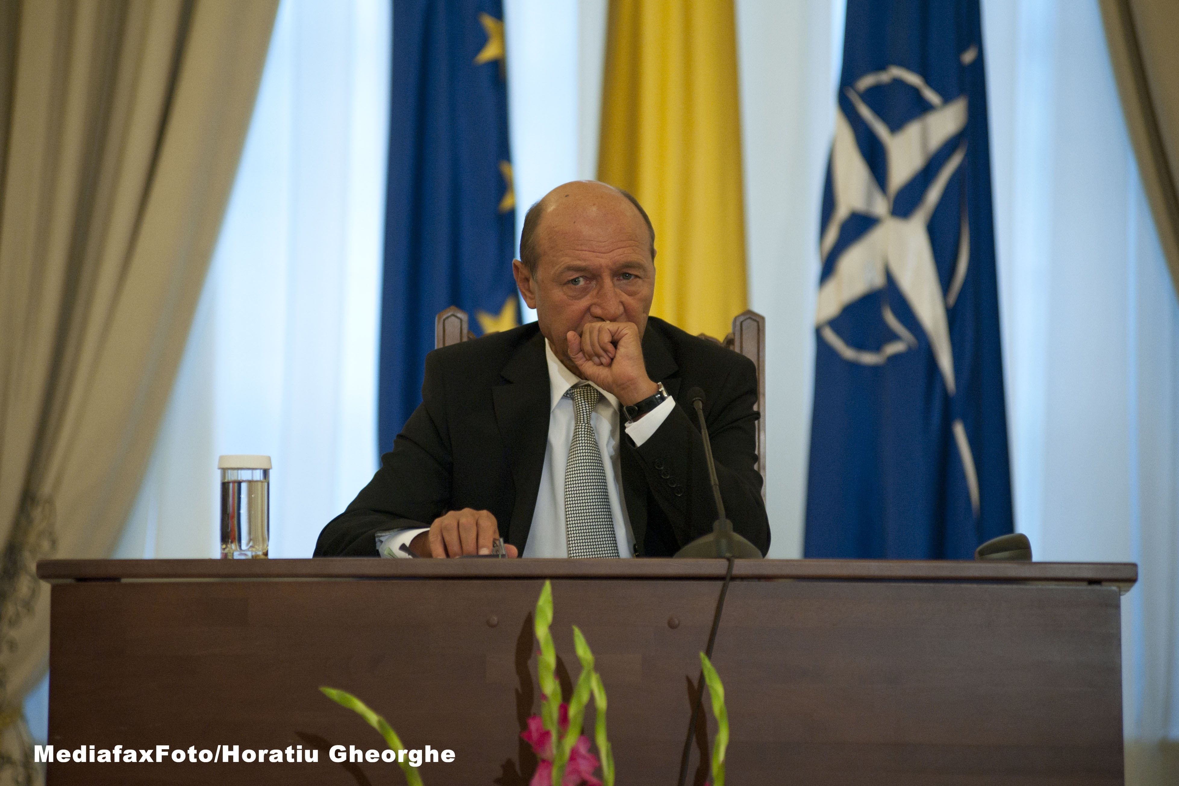 Basescu spune ca atacurile la adresa sa nu au vizat suspendarea, ci acuzatia de inalta tradare