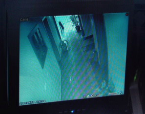 Filmul unui furt, intr-un hotel din Baile Herculane. VIDEO realizat de politistii din Caras-Severin