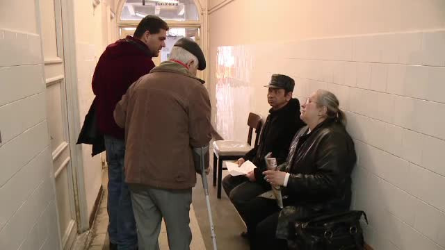 Tot ce-i scump nu va mai fi gratuit. Guvernul vrea sa dea mai putine analize mai multor romani