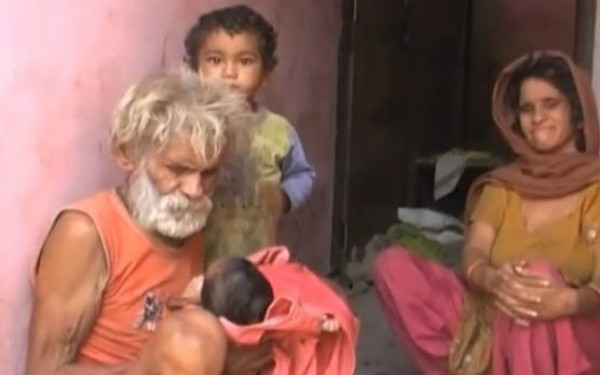 Cel mai batran tata din lume a fost parasit de sotia cu 30 de ani mai tanara