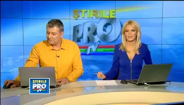 Smartphone-ul cu ecran de safir si carcasa din titan. Cat costa