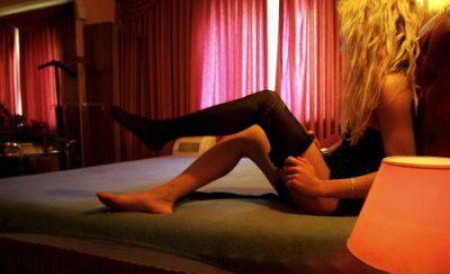 Tot mai multe ELEVE din Romania apeleaza la astfel de lucruri cand fac SEX! Rezultatele sunt SOCANTE