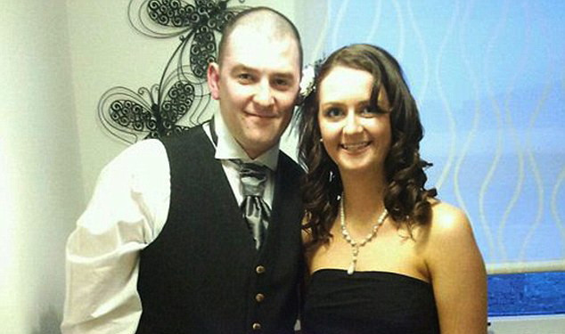 Vestea primita pe Facebook de o tanara, chiar in ziua nuntii ei. "Am izbucnit pe loc in lacrimi"