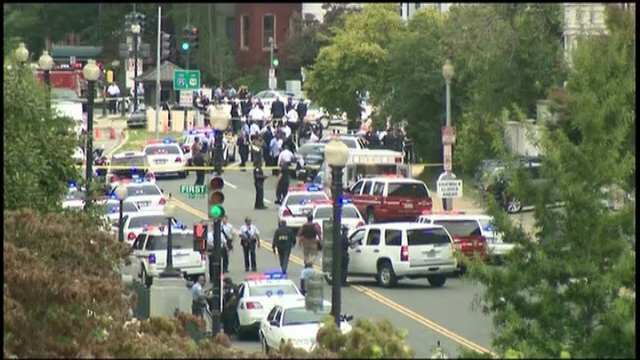 Un barbat si-a dat foc in apropiere de Capitolul din Washington