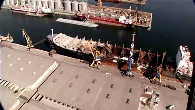 Cum a ajuns Romania sa arunce deseurile unei bombe toxice langa cereale, acum la Romania, Te Iubesc