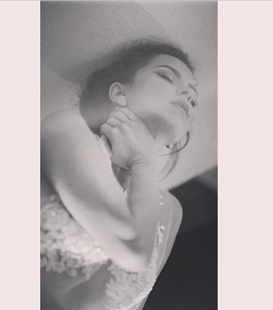 Inna a imbracat rochia de mireasa pentru prima data. Fanilor nu le-a venit sa creada cand au vazut