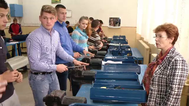 Scolile profesionale incearca sa reinvie traditia formarii meseriasilor de care avem nevoie