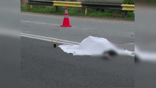Tragedie pe o trecere de pietoni din Mehedinti. Un elev de 15 ani, spulberat sub ochii surorii sale