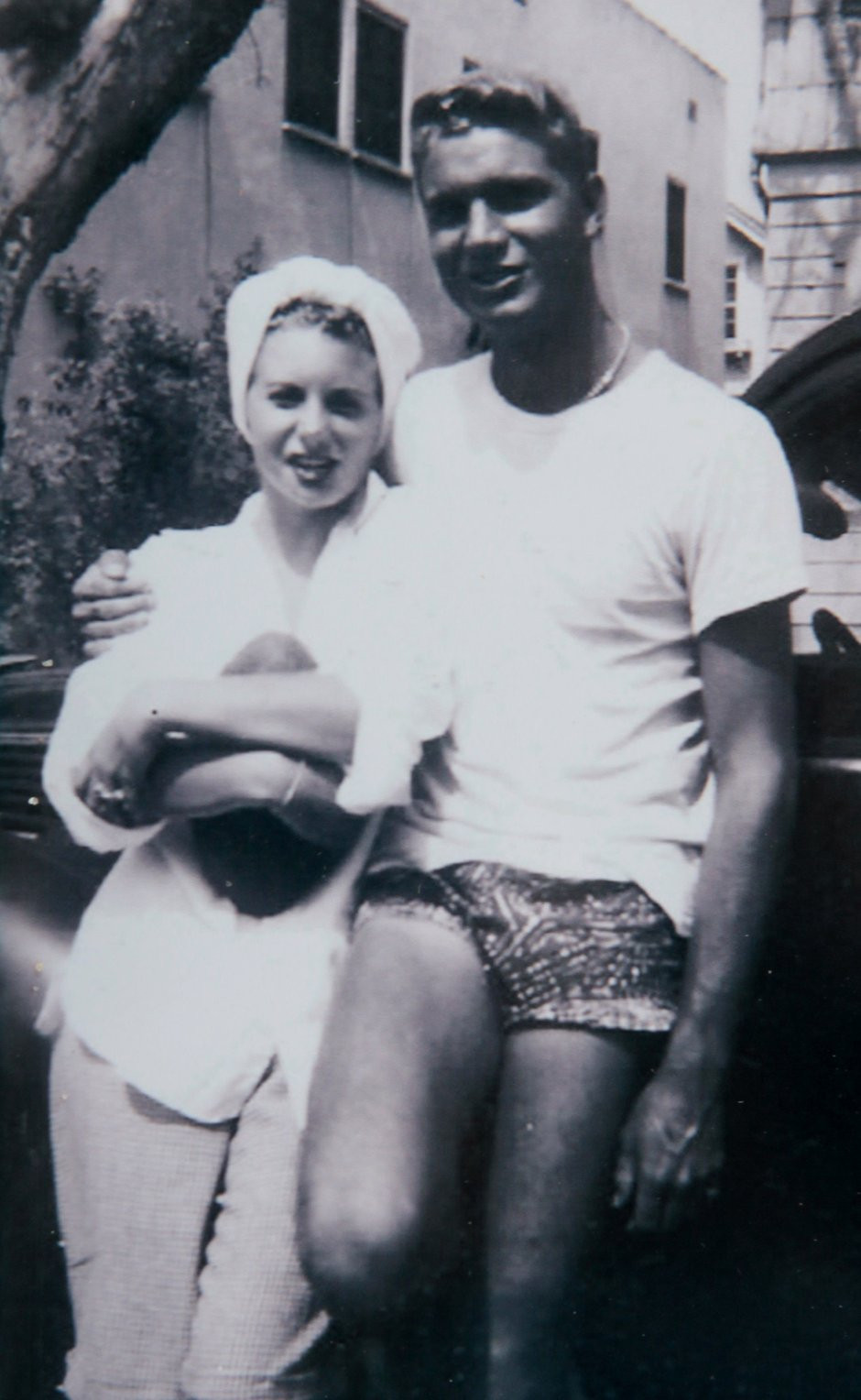 Povestea cuplului care a trait o poveste de dragoste de-o vara si s-a reintalnit dupa 62 de ani