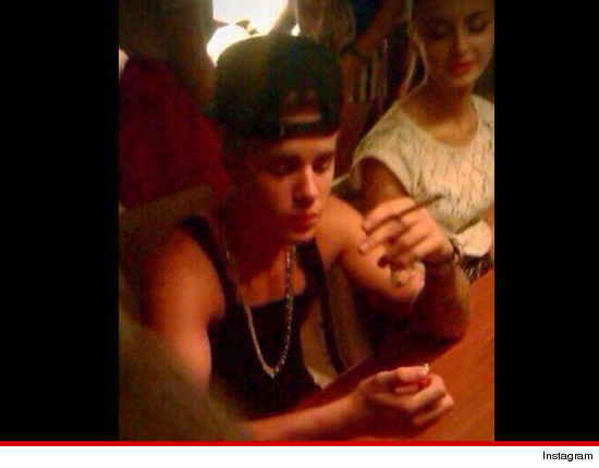 "Omul asta e o greseala a naturii". Fotografia a ajuns pe tot internetul, iar fanii au reactionat