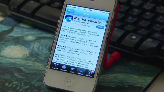 Tehnologia a ajuns in dormitoarele noastre. Cum functioneaza aplicatiile care ne ajuta sa dormim