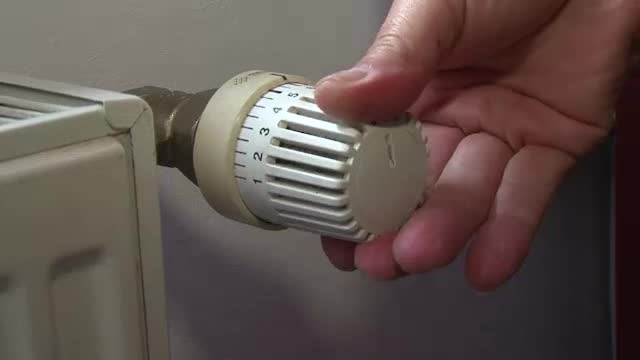 Solutia Primariei: Bucurestenii sunt nevoiti sa aleaga intre apa calda si caldura pe timpul noptii