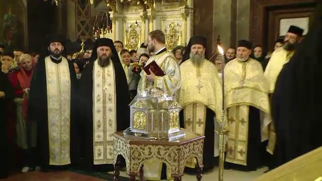 Tragedie printre pelerinii veniti la moastele Sfintei Parascheva. O femeie de 58 de ani a murit