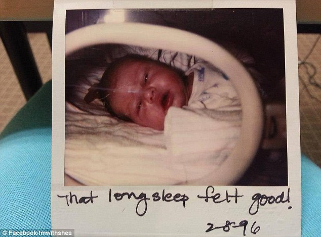 Terorizata si amenintata cu moartea de colegi. Povestea fetei care ia pranzul zilnic cu mama ei