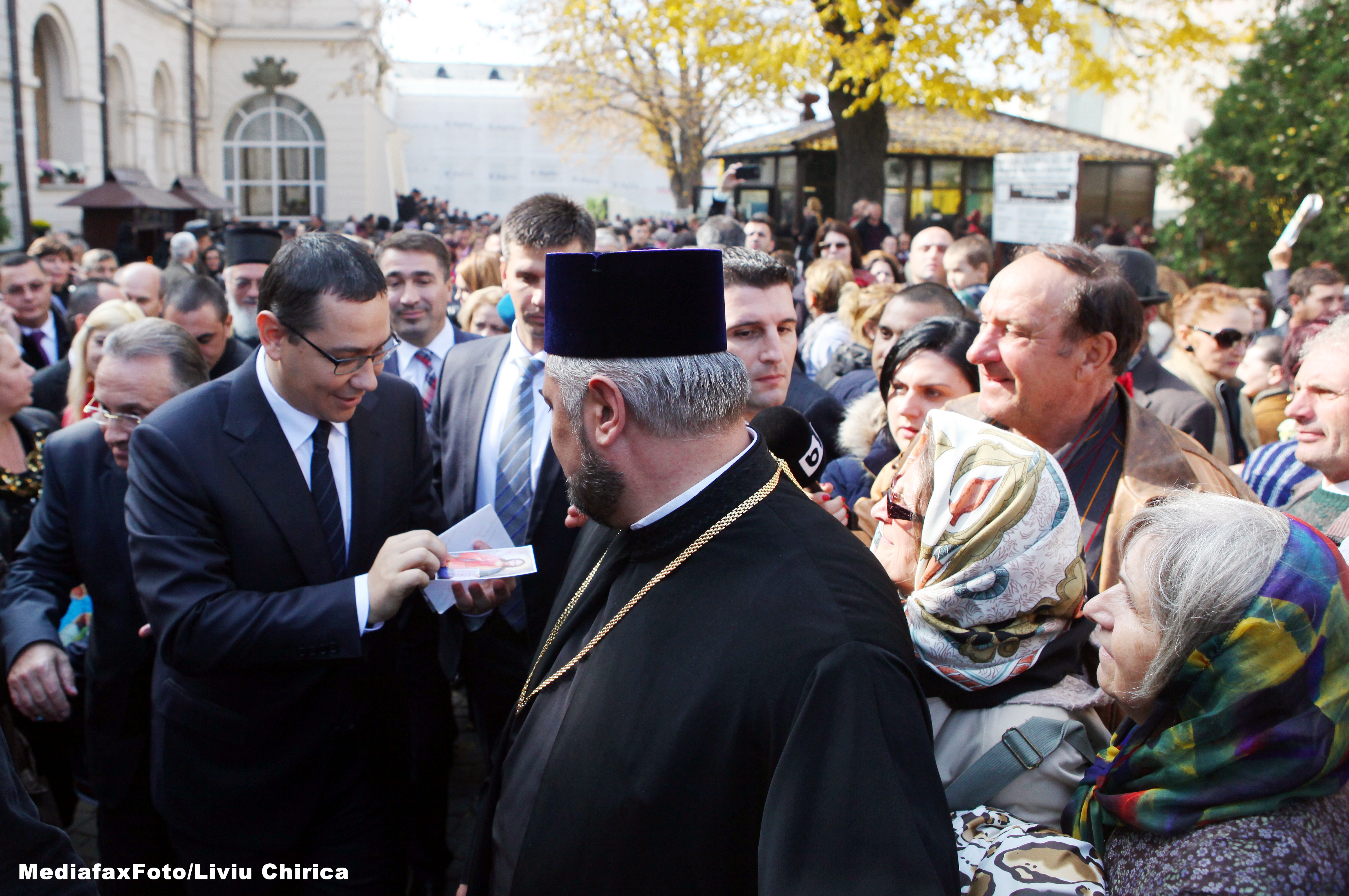 Ponta, la Iasi: Uneori e mai mare coada celor care se baga in fata decat a celor ce stau la coada