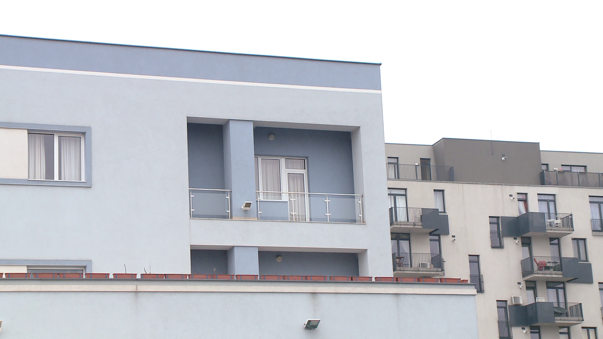 Directorul si asistenta sefa a spitalului unde s-ar fi decontat fictiv tratamente medicale, retinuti