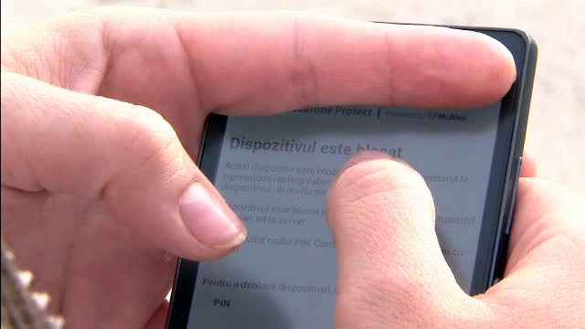 Un tanar a murit electrocutat dupa ce s-a urcat pe acoperisul unui tren ca sa-si faca un selfie