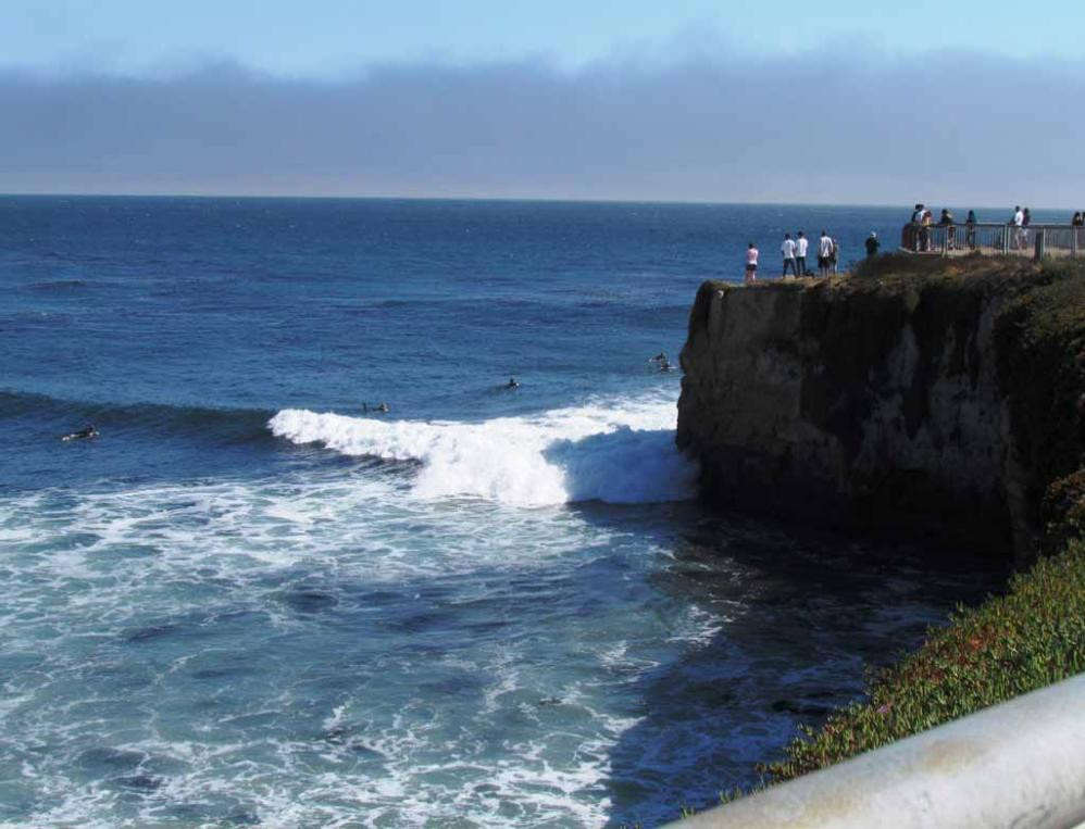 Ce a surprins acest fotograf amator din intamplare, langa stanca: "Mi s-au taiat genunchii"