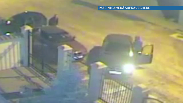 Imagini CAMERA DE SUPRAVEGHERE. Cum actioneaza hotii care au terorizat un cartier din Constanta