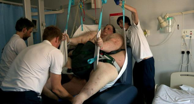 Cel mai gras barbat din Marea Britanie, subiect de emisiune. Ce mananca la micul dejun. VIDEO