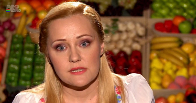 MASTERCHEF - Proba celebritatii. Elena Lasconi a lacrimat cand si-a adus aminte de bunica ei