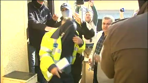 Unsprezece politisti de la Rutiera, suspectati ca luau mita pentru a ierta abaterile soferilor