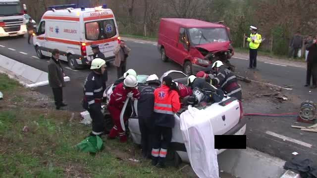TRAGEDIA cu 2 MORTI petrecuta astazi in Romania. Este socant pe cine au gasit politistii in masina