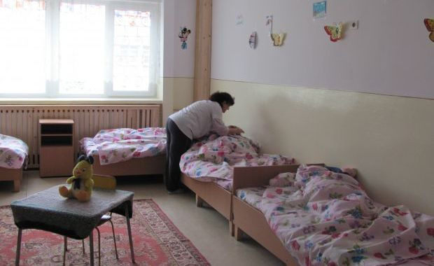 Acuzatii grave la un centru de plasament din Oradea.Copiii spun ca sunt batuti cu pumnii de angajati