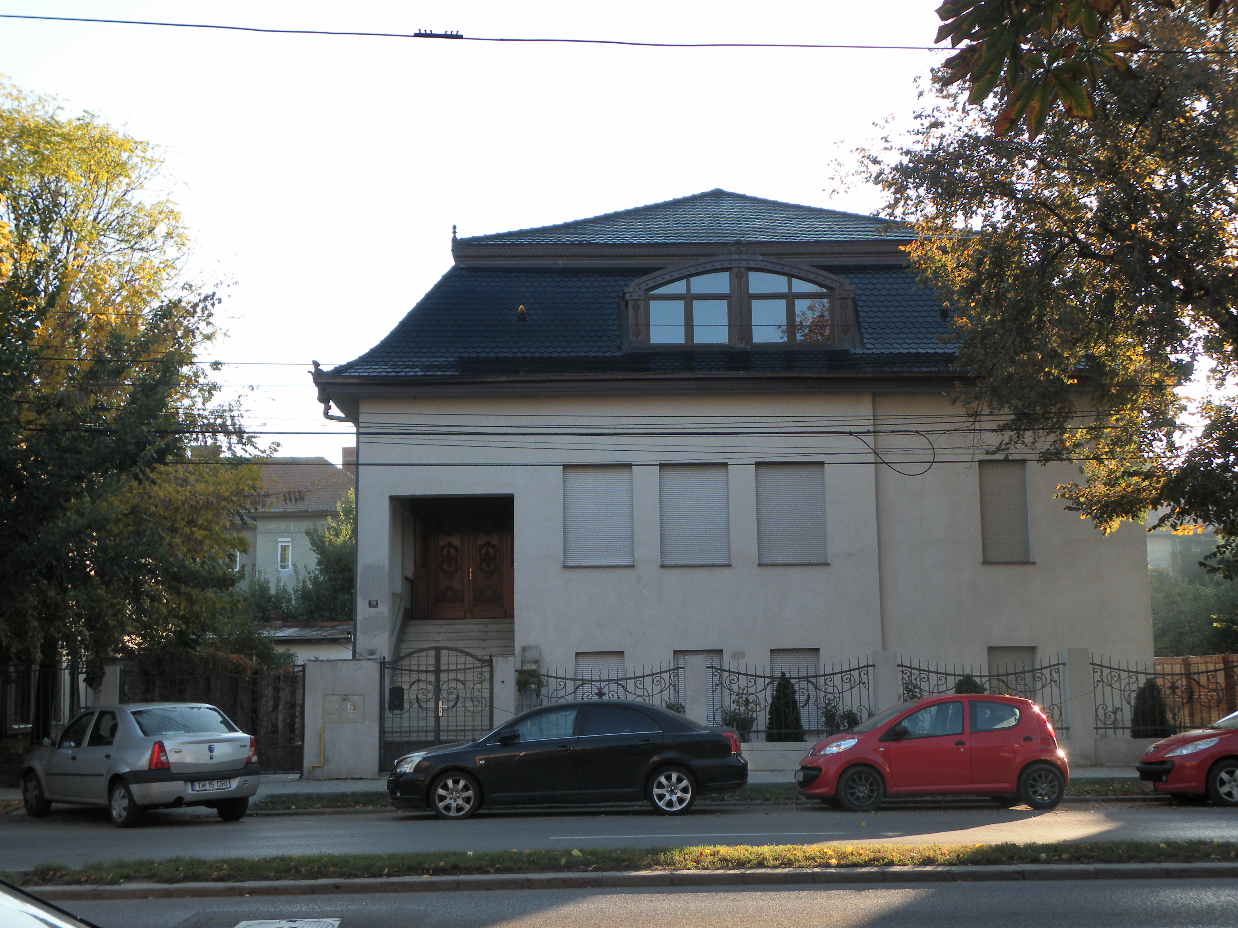 O cladire istorica aflata in posesia unui clan de rromi, recuperata de Primarie. Cum a fost posibil