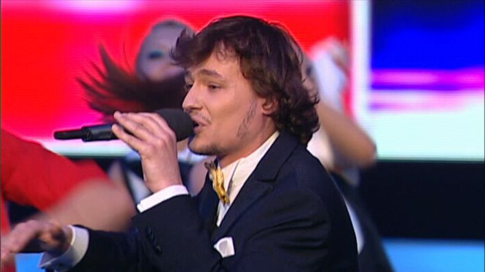 Razvan Krem Alexe de la "Romanii au Talent", cu parul scurt de tot. Cum arata acum