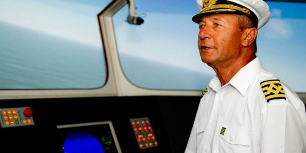 Traian Basescu: "Lumea poate exista fara politicieni, nu si fara marinari"