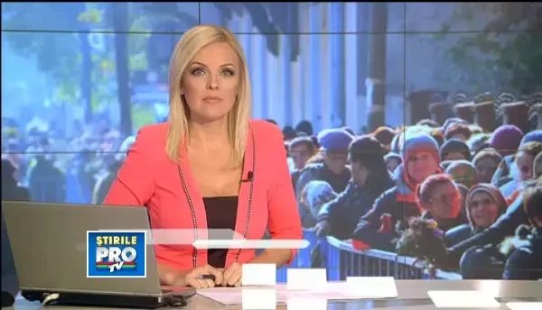 Peste 20.000 de credinciosi au stat la coada ca sa se roage la moastele Sfantului Dumitru