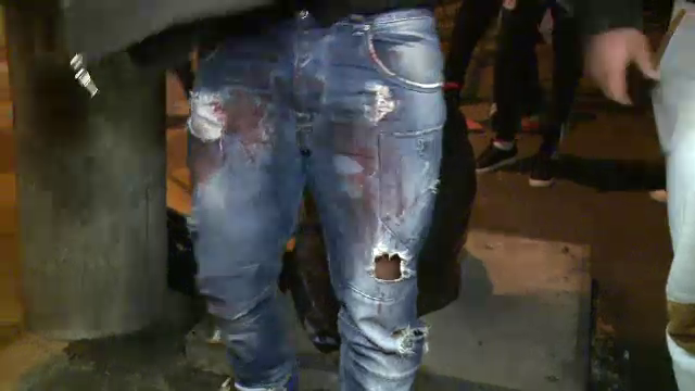 Razboi cu sabii si bate intre doua clanuri din Bucuresti. Patru persoane au ajuns la spital