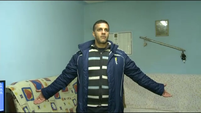 Efectele seismelor din Capitala. 10 familii au fost somate sa se mute pentru ca isi risca vietile