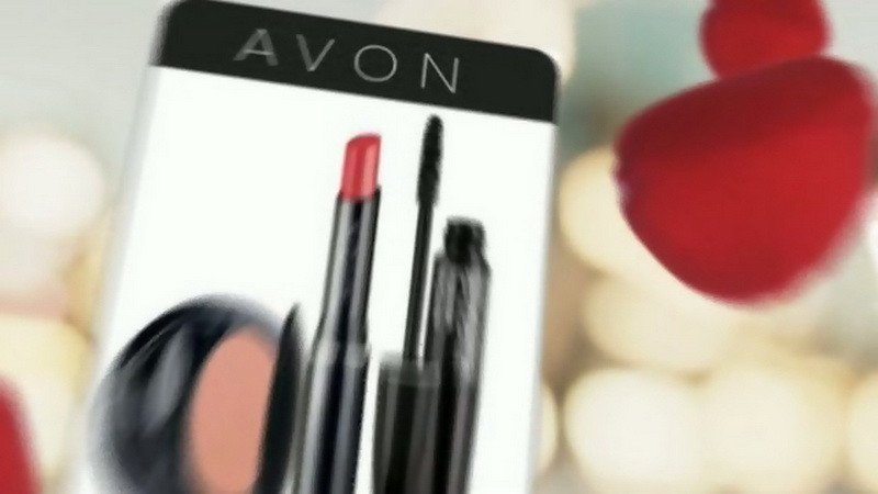 Dupa 127 ani de vanzare directa, Avon trece pe online. CEO-ul pe Romania:"Lansam un fel de franciza"