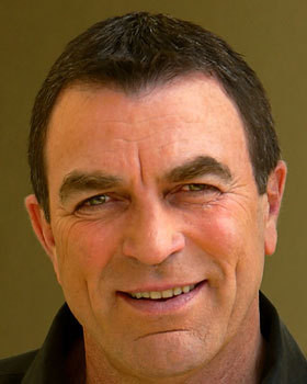 Sunt cunoscuti pentru mustata lor faimoasa: Cum ar fi aratat totusi fara ea: 10 mustaciosi celebri fara mustata :)