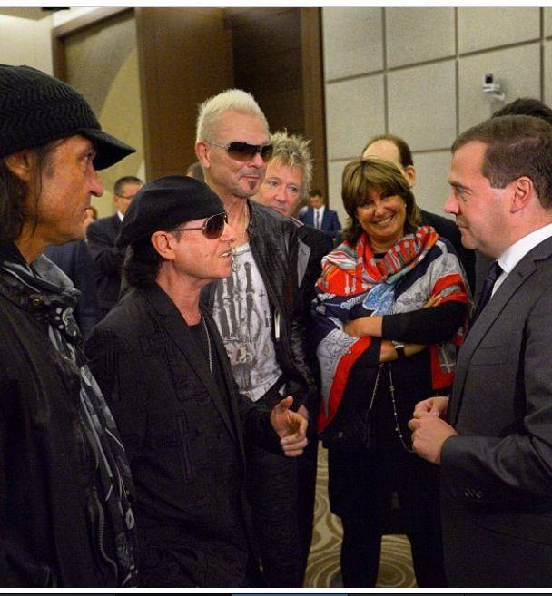 Premierul Rusiei, Dmitri Medvedev, este fan Scorpions
