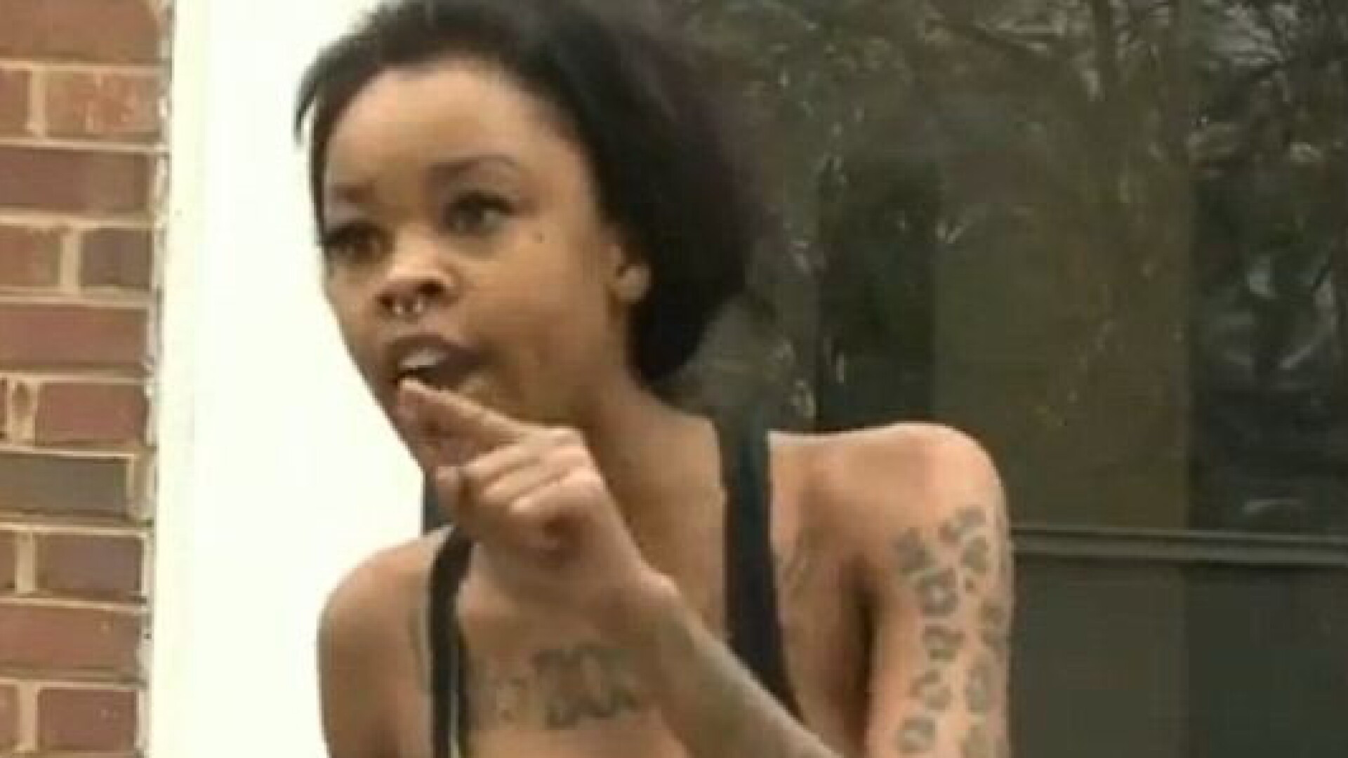 Jurnalisti atacati cu pumni si spray cu piper in SUA. "V-am spus sa plecati!". VIDEO