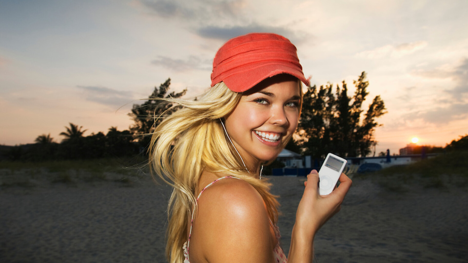 BLACK FRIDAY 2013: Mp3, Mp4 playere si casti cu pret redus de Black Friday