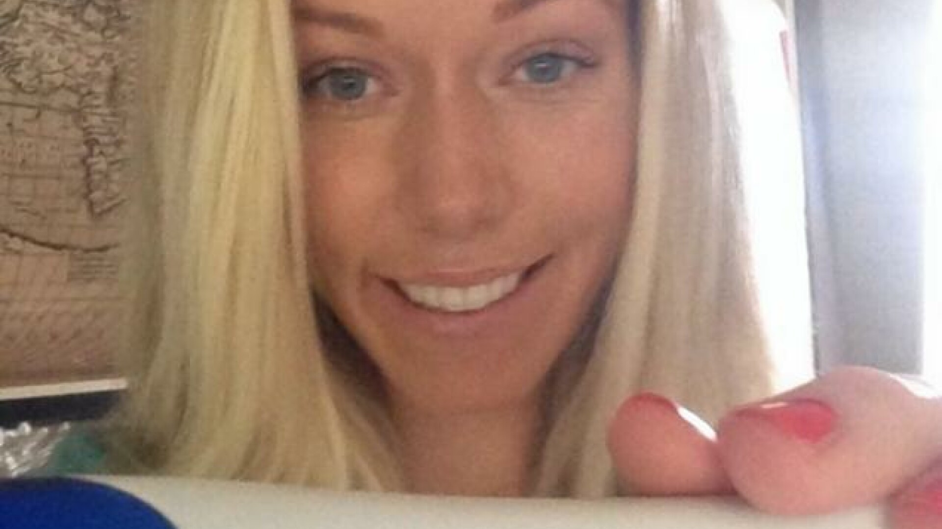 Mesajul surprinzator postat de Kendra Wilkinson, fostul iepuras Playboy, pe Twitter