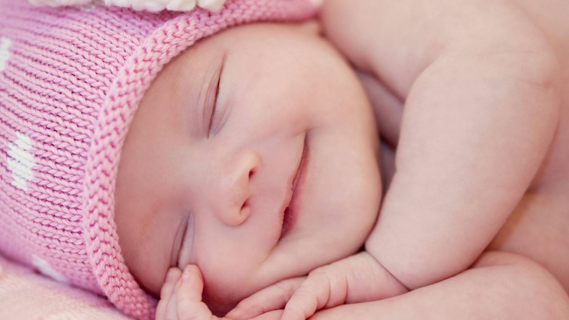 Germania e de azi prima tara europeana care legalizeaza al treilea gen. Ce apare pe pasapoarte