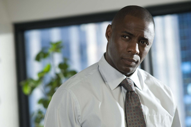 Actorul britanic Idris Elba, spitalizat dupa ce a suferit o criza de astm la bordul unui avion