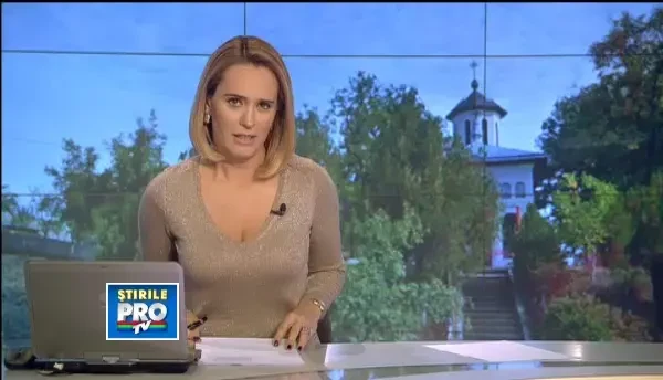 Scandal la o biserica din Botosani. Enoriasii il acuza pe preot ca vorbeste cu lumea porno