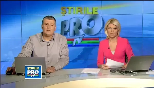 Incidente cu fumigene la protestele impotriva proiectului Rosia Montana. 1.000 de oameni, in strada