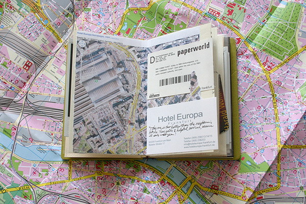 Cele mai avantajoase reduceri de la Black Friday la carti de Turism. Vezi ofertele magazinelor