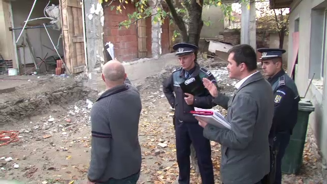 Un executor judecatoresc, adus sa rezolve scandalul intre Coco Paun si un preot din Targu Jiu