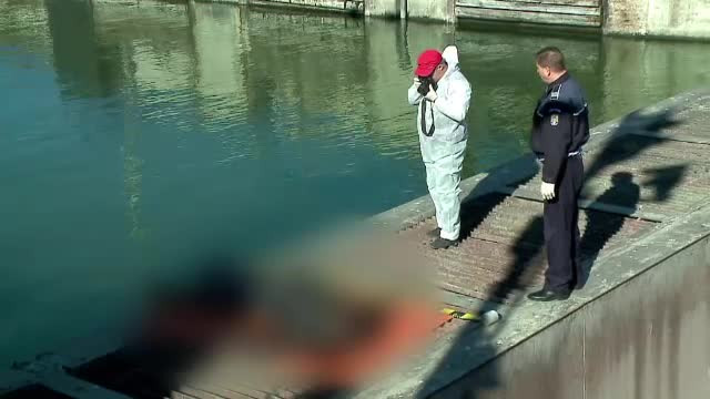 Trupul unui barbat, descoperit in apele canalului Dunare - Marea Neagra