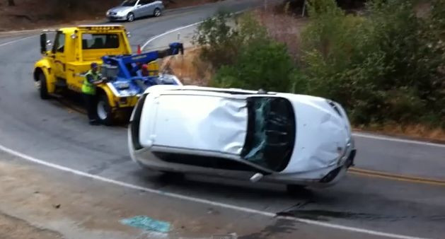 iLikeIT. Clipurile saptamanii: Mexicanul care mixeaza la platane si "Dorelul" american