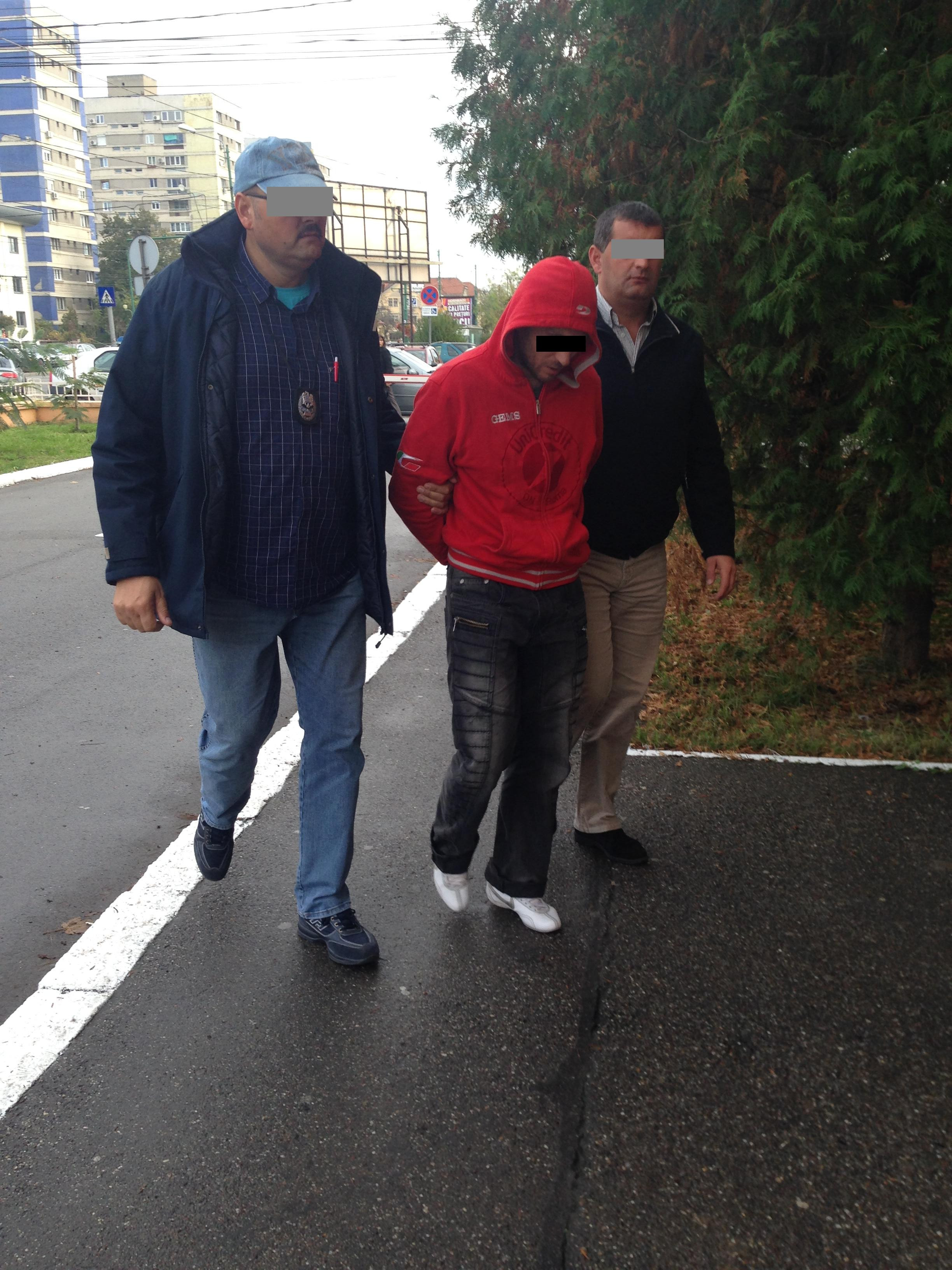 Barbat dat in urmarire internationala, prins de politistii din Timis dupa sapte ani de la condamnare