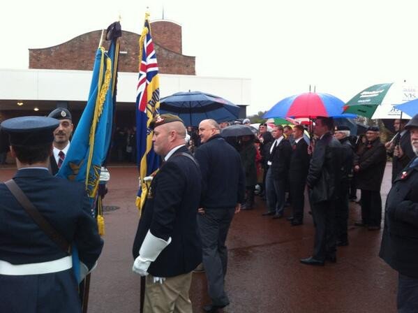 Un veteran urma sa fie ingropat singur. Ce s-a intamplat dupa ce povestea sa a ajuns pe Twitter